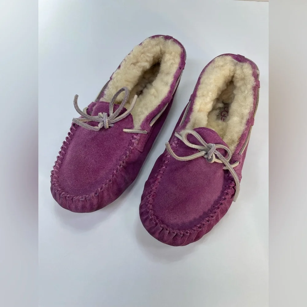 UGG Australia Dakota Moccasin | Size 3